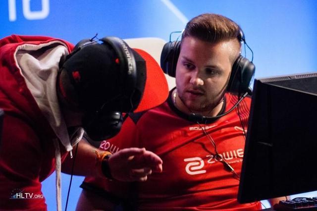 上半场五分钟破门 法国首破摩洛哥龙门1比0领先